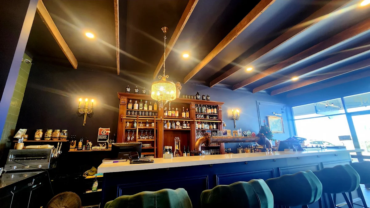 Vibe, The Pot and Pint