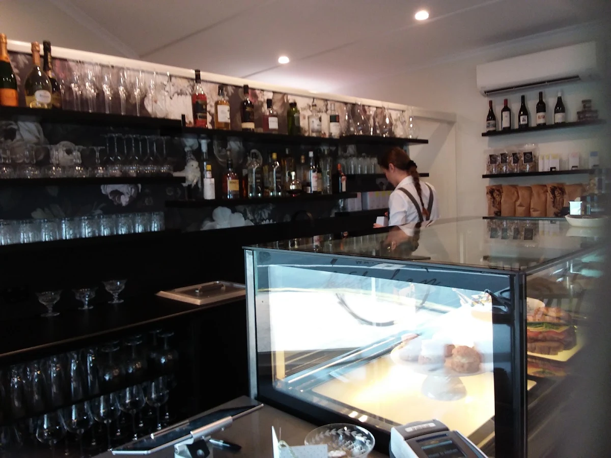 Vibe, Water Street Kitchen