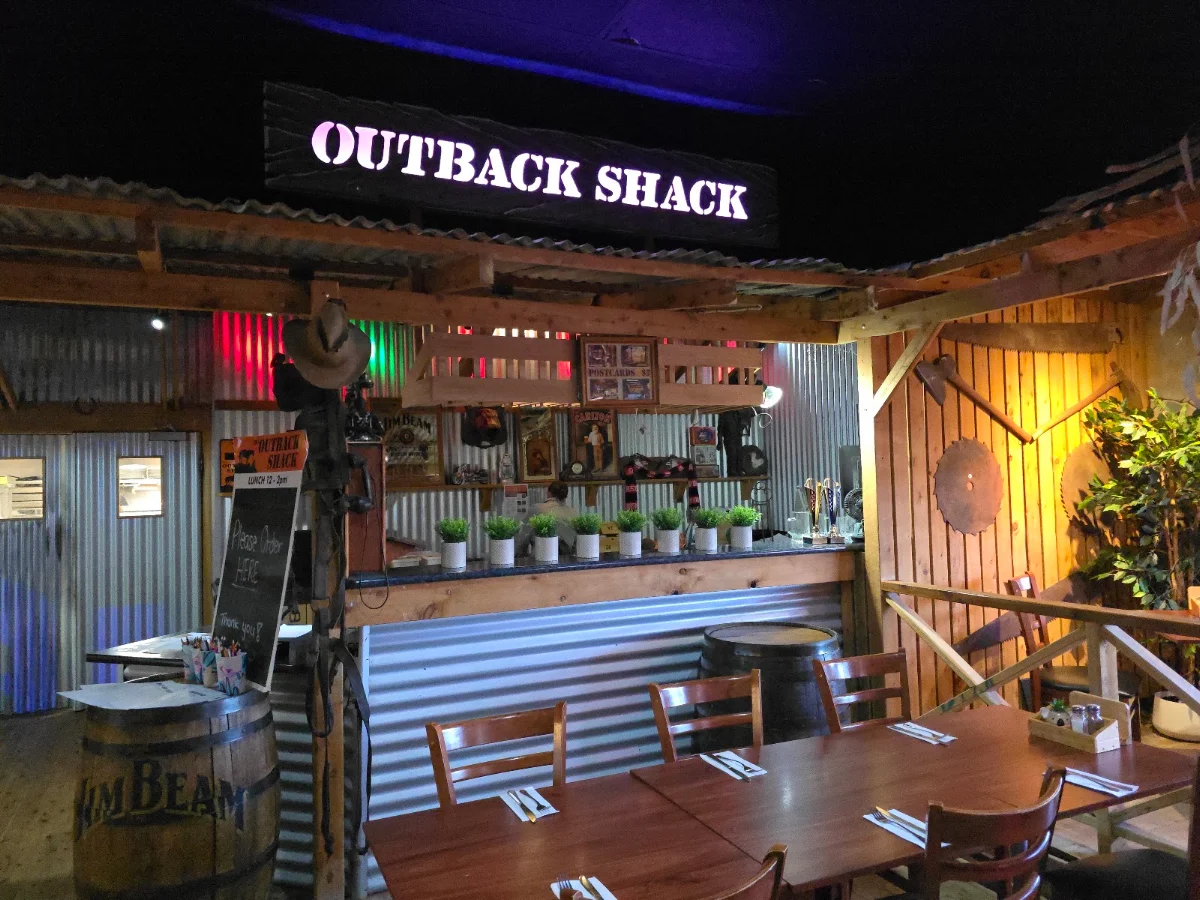 Vibe, THE Outback Shack Bar & Grill