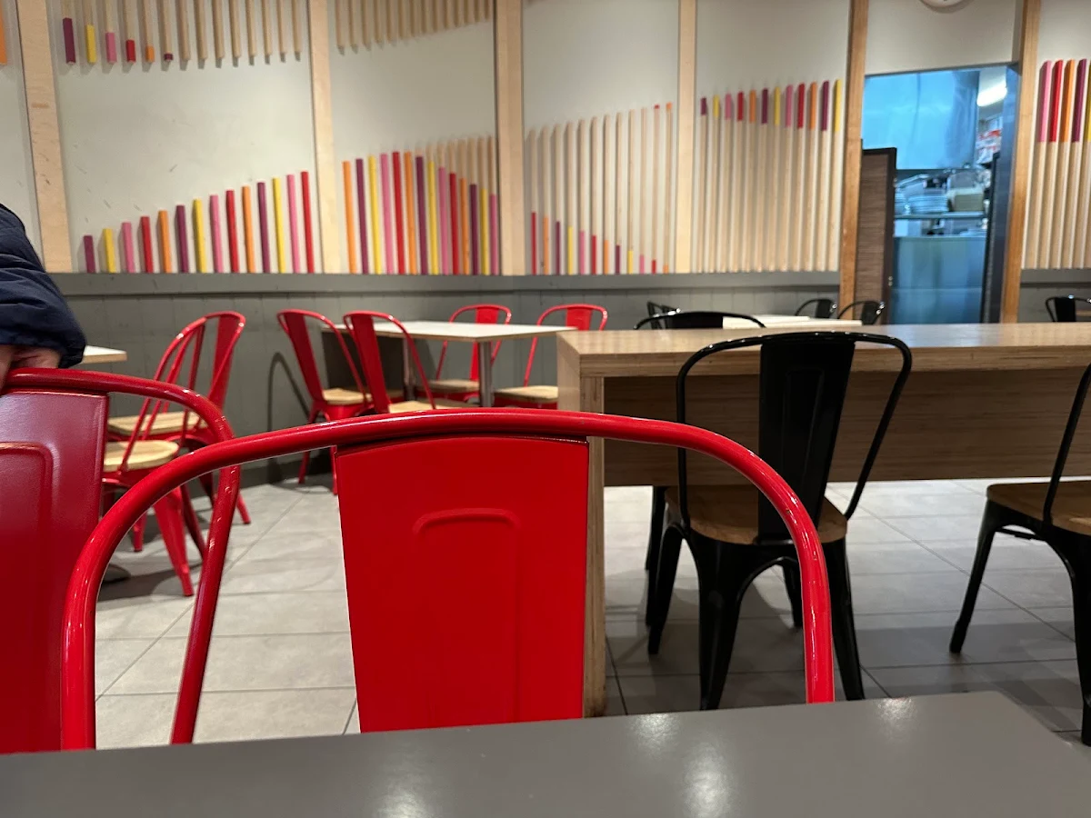 Vibe, The Red Balloon Coffee Lounge