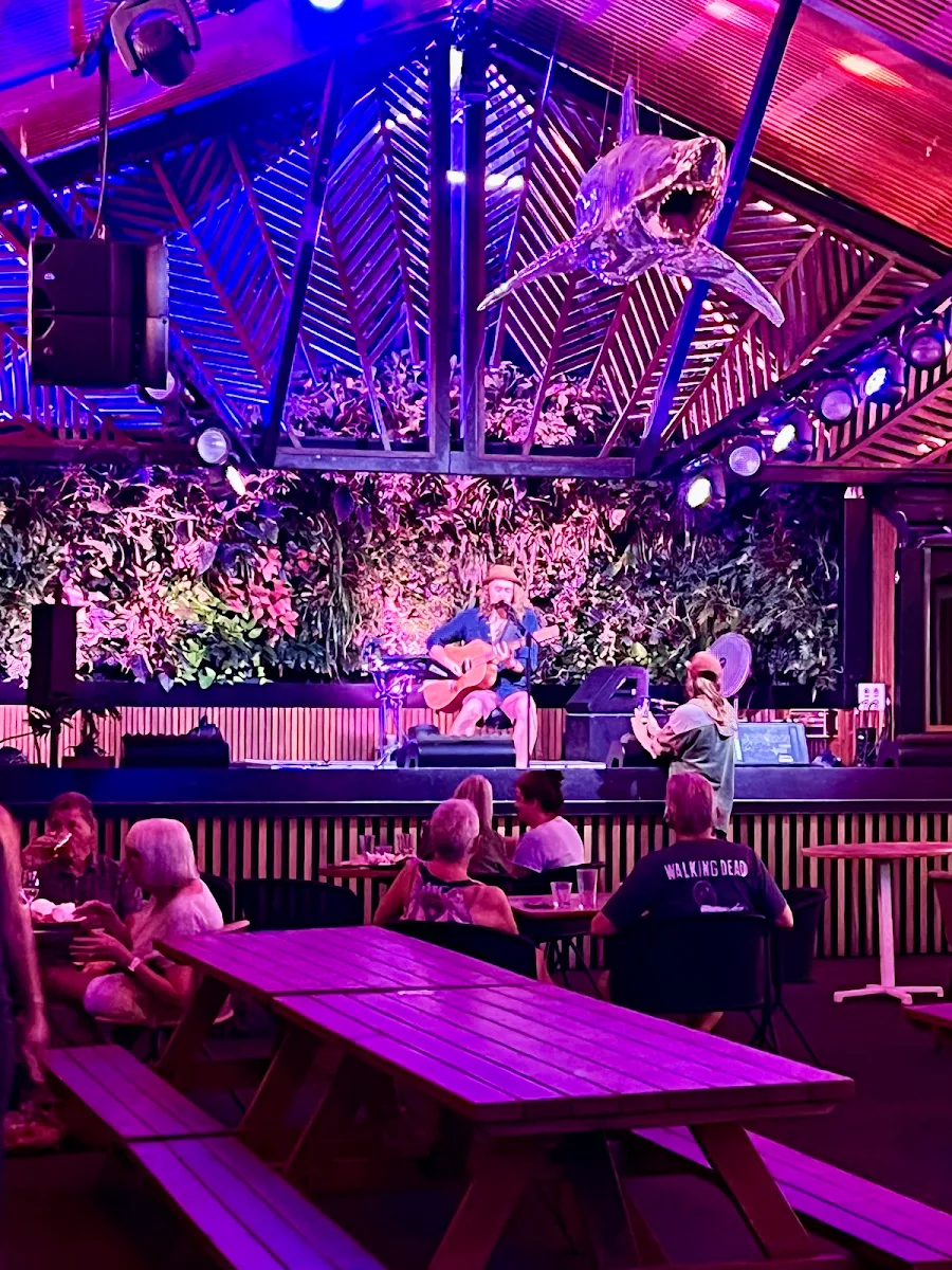 Vibe, The Shack @ The Beach Hotel