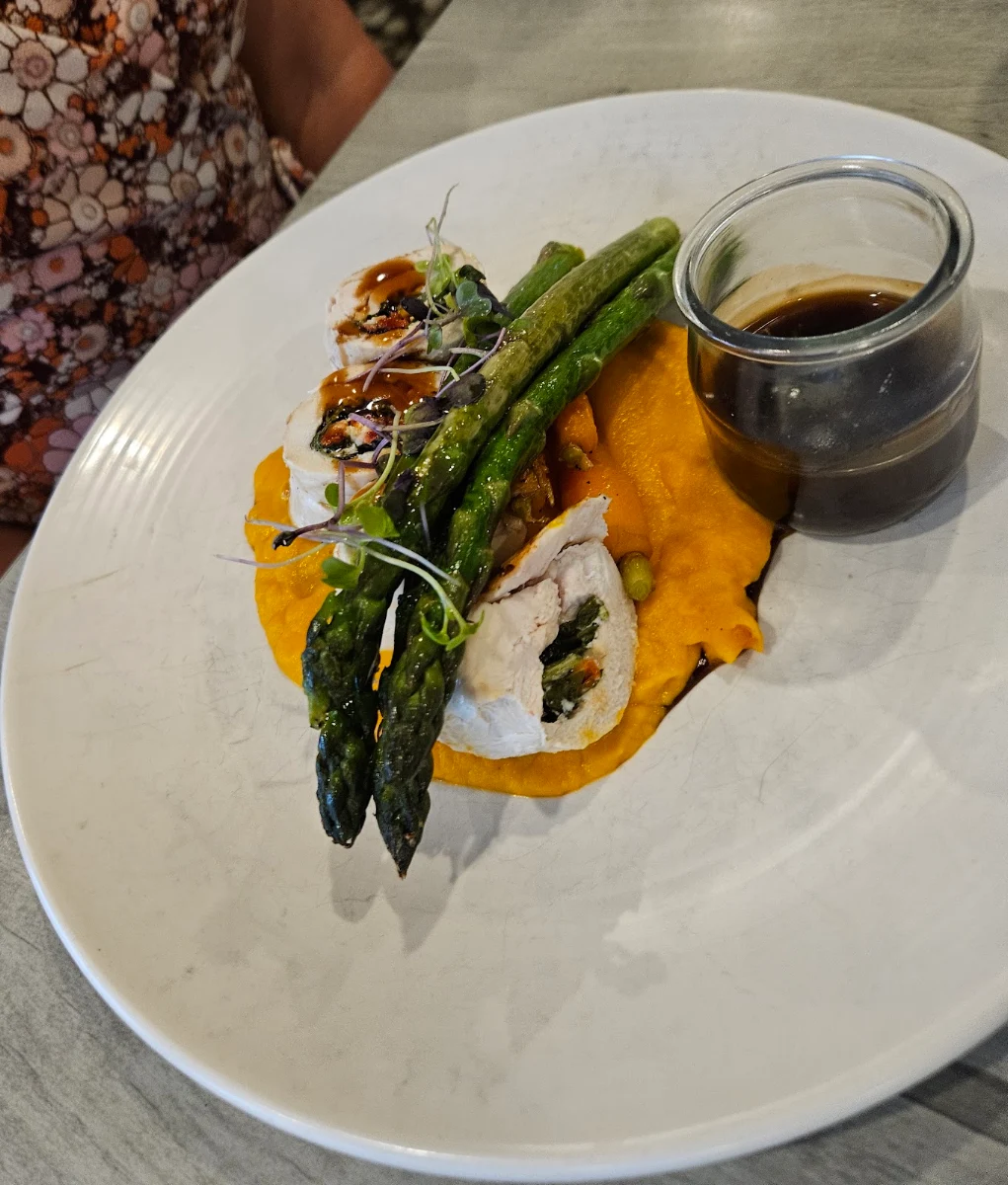 Food & drink, Vargas Restaurant & Bar