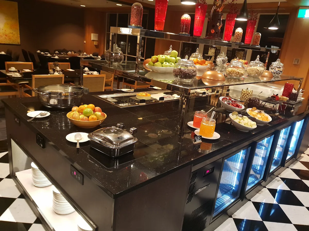 Food & drink, The Promenade Cafe