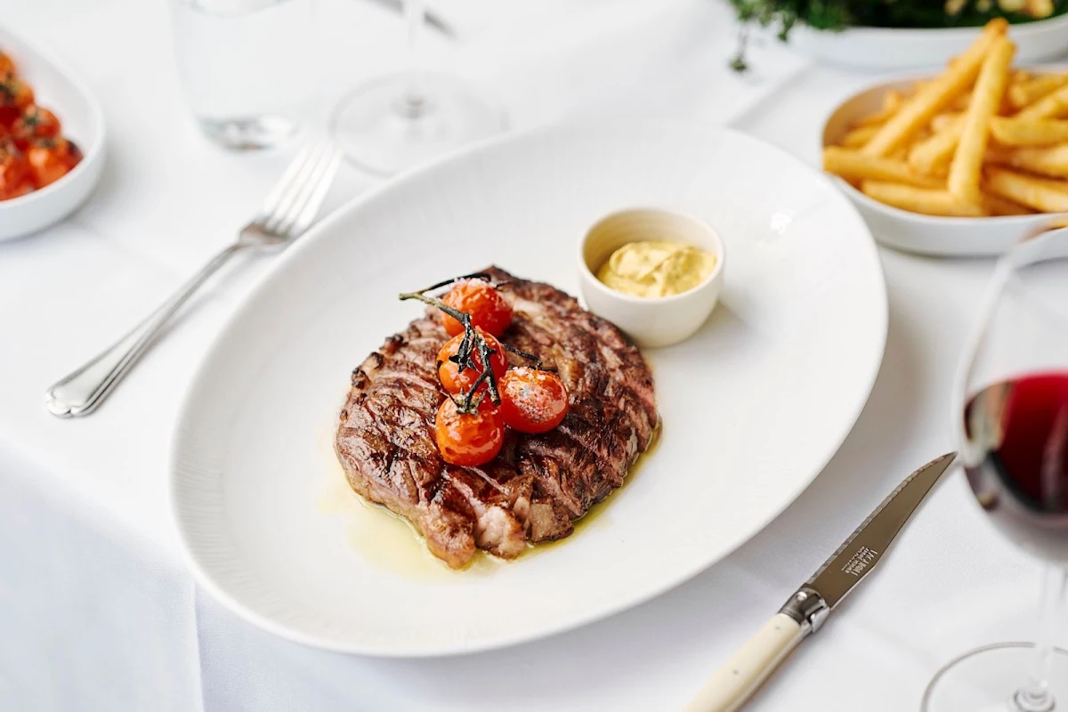 Food & drink, The Promenade Cafe