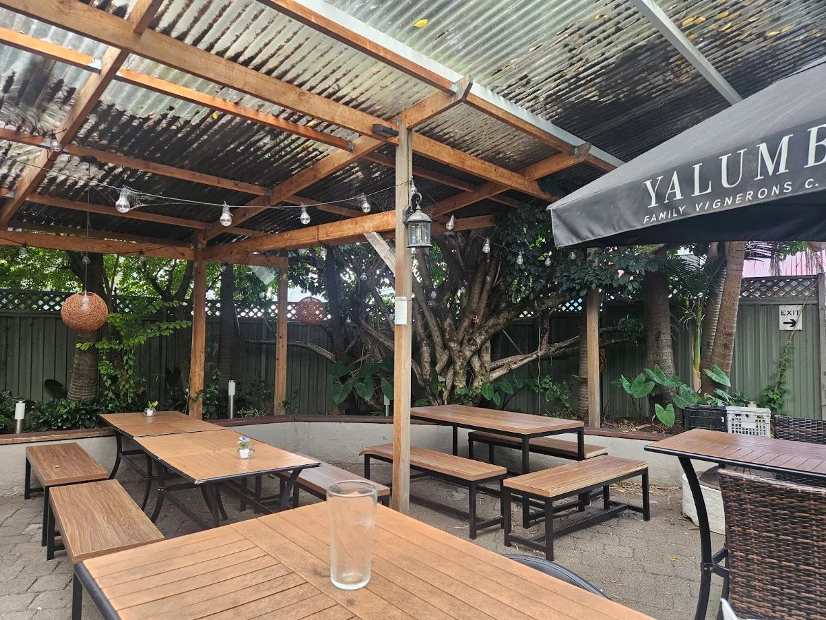 Vibe, The Duck Inn Pub and Kitchen