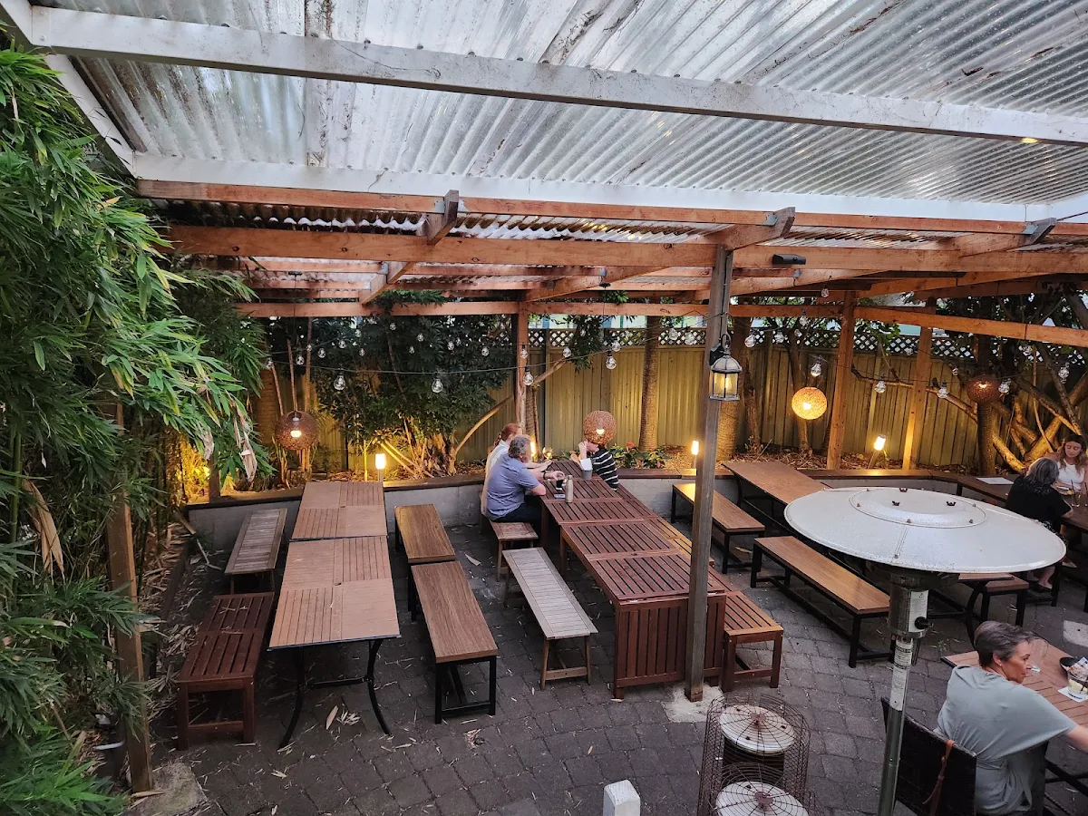 Vibe, The Duck Inn Pub and Kitchen