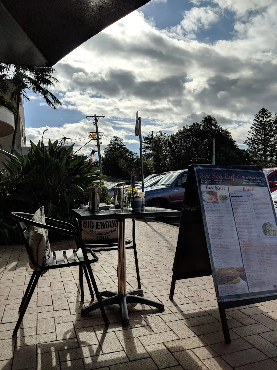 Vibe, SEE SEA CAFE