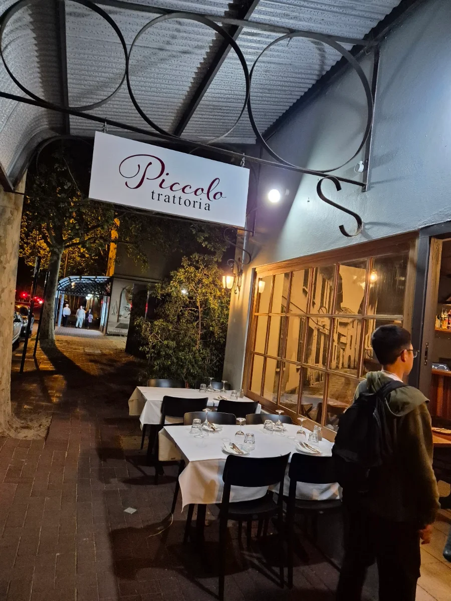 Vibe, Piccolo Trattoria