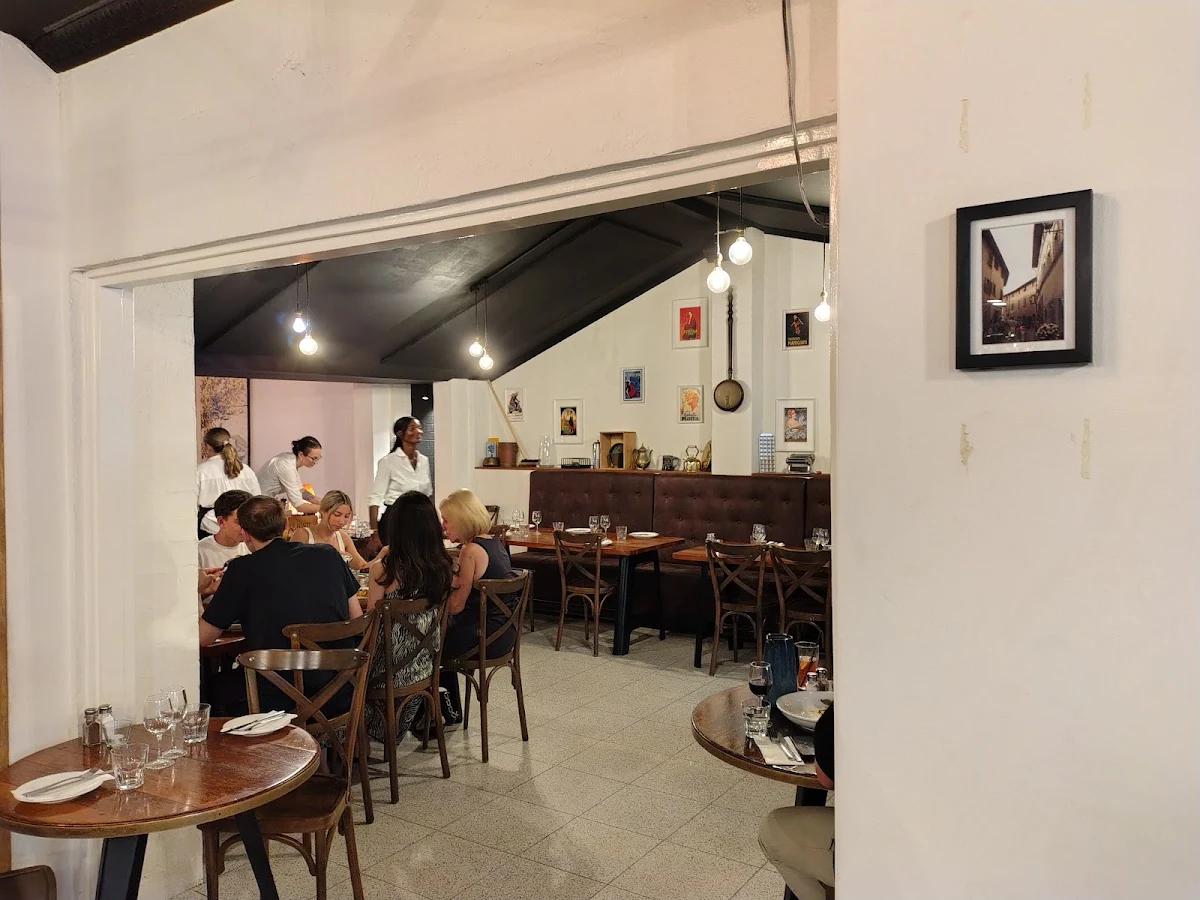 Vibe, Piccolo Trattoria
