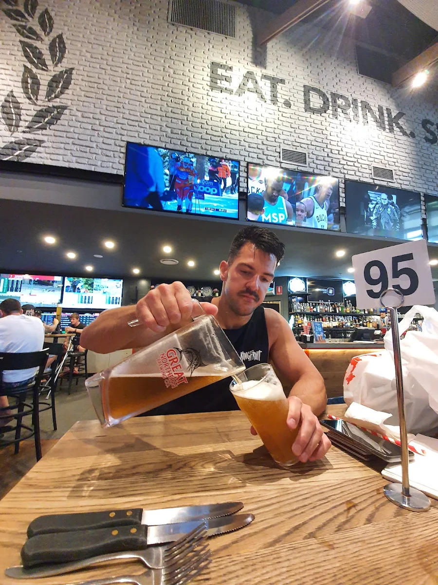 Vibe, The Sporting Globe Bar & Grill Chermside