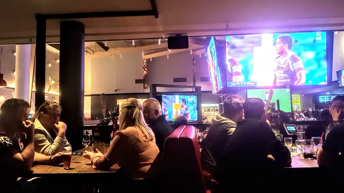 Vibe, The Sporting Globe Bar & Grill Chermside