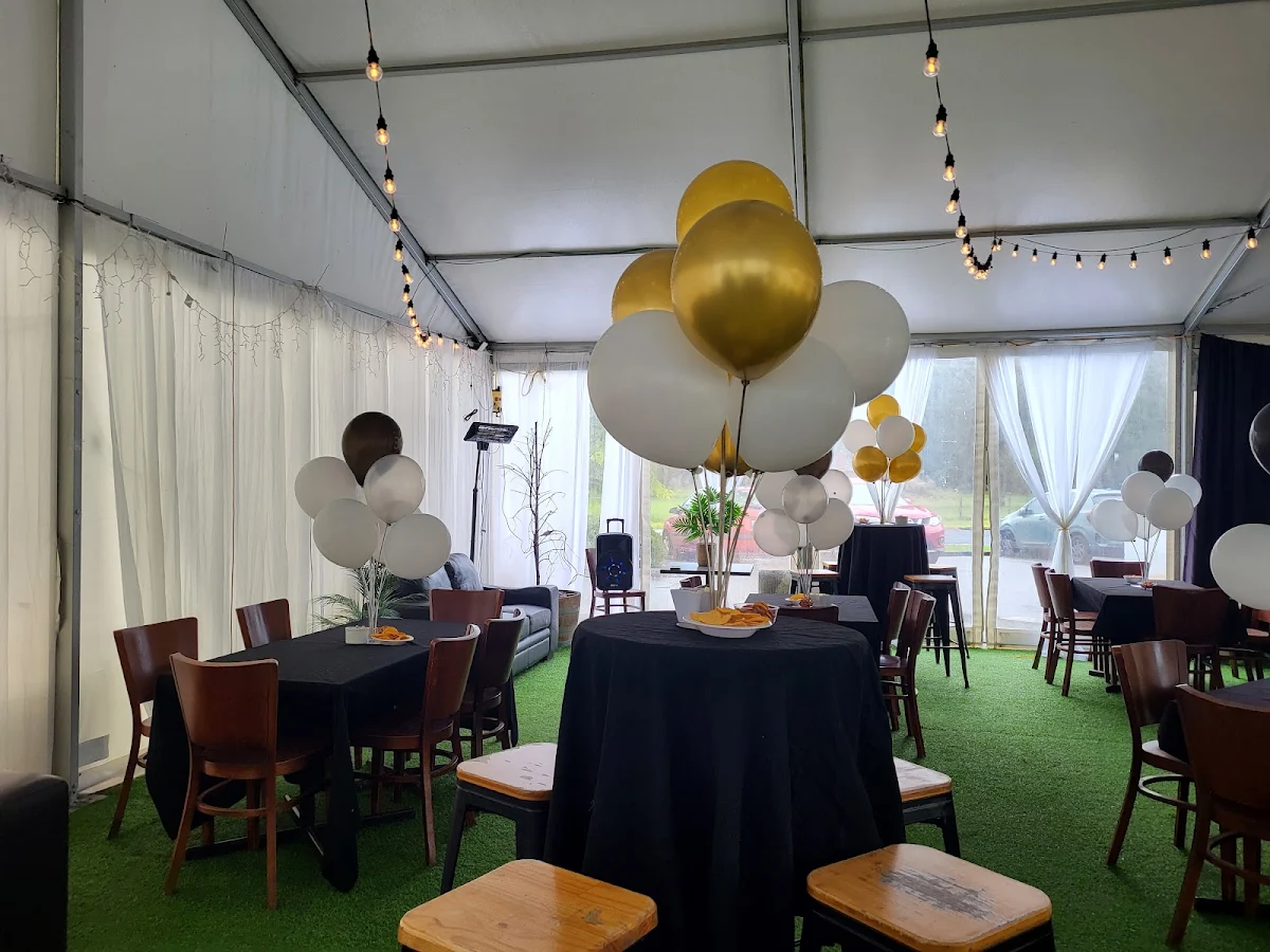Vibe, Cardinia Park Hotel