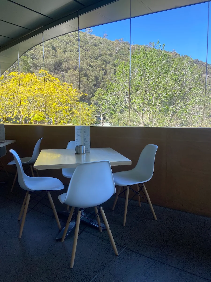 Vibe, Basin Cafe