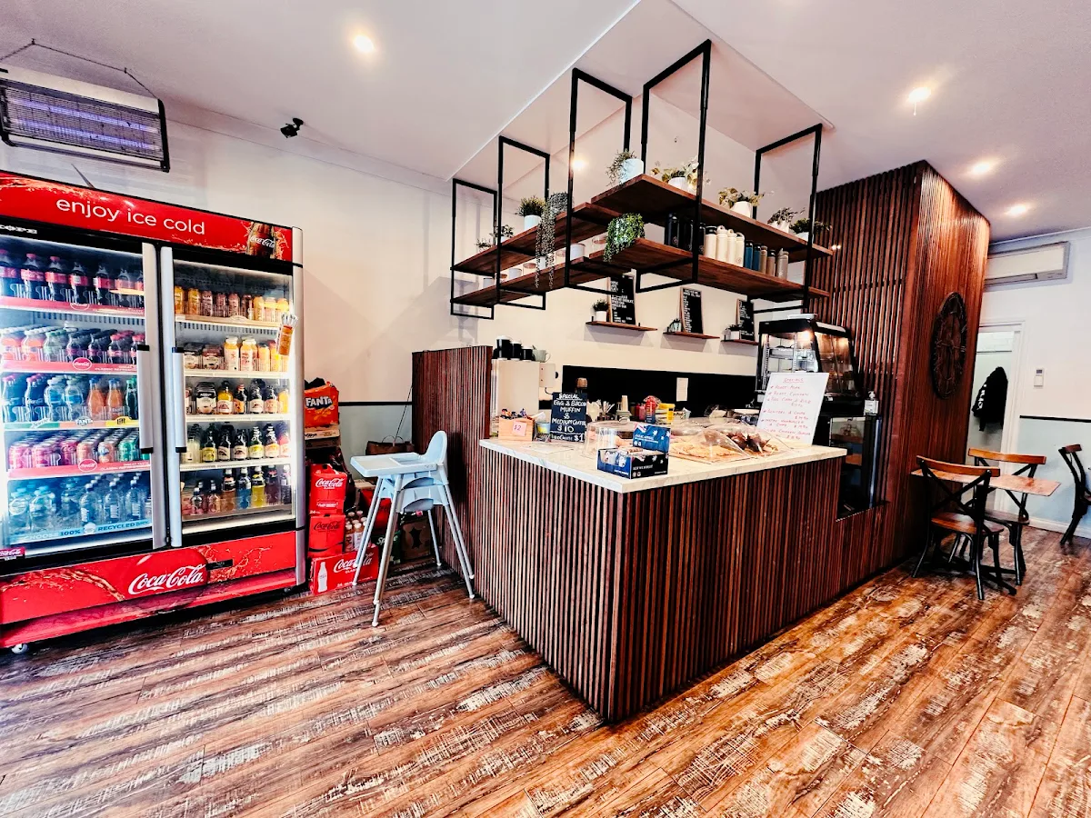 Vibe, Old Mates Cafe Romsey