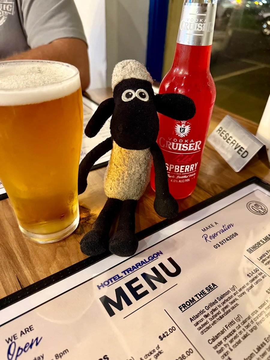 Menu, Hotel Traralgon