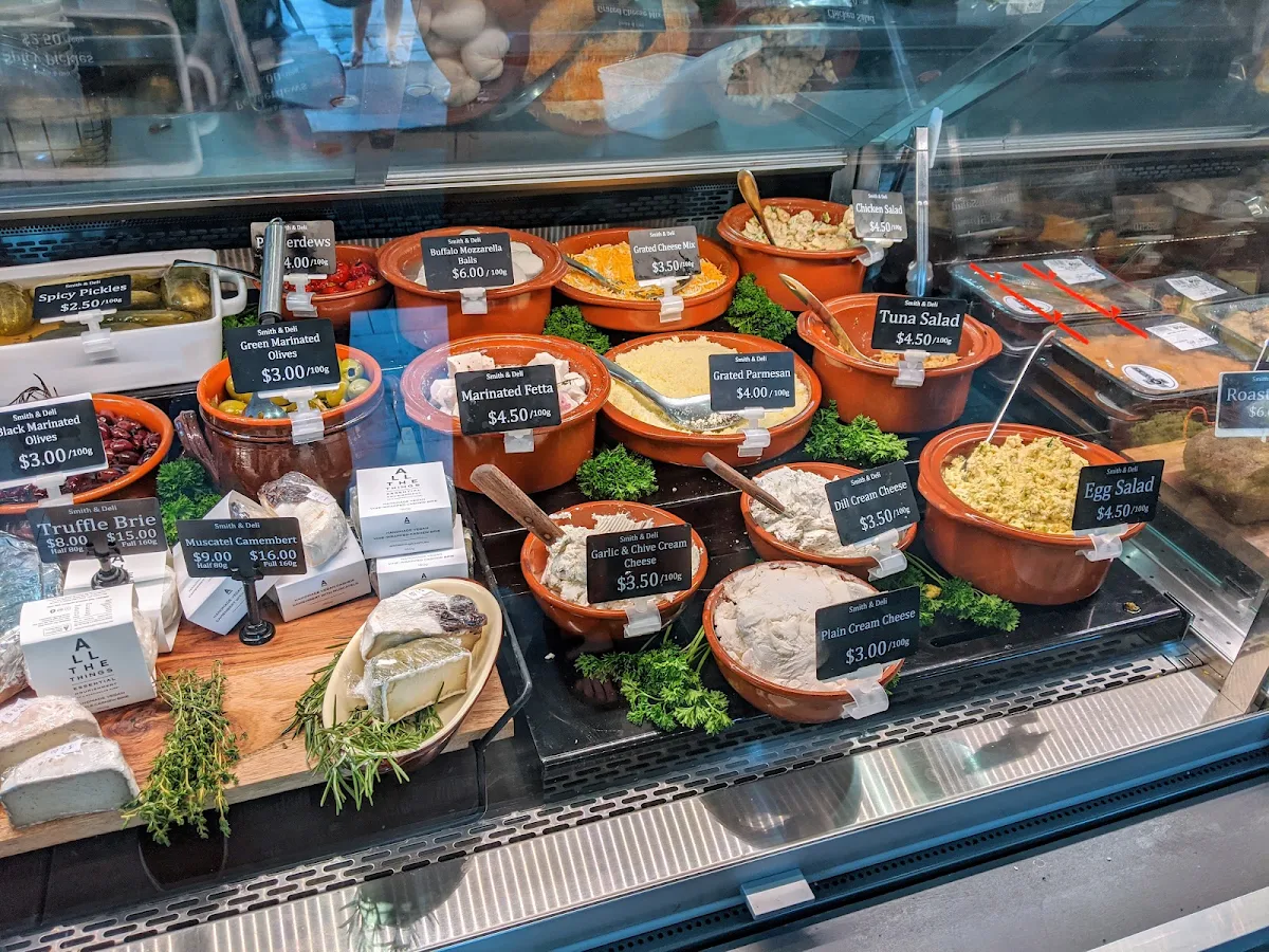 Vibe, Smith & Deli
