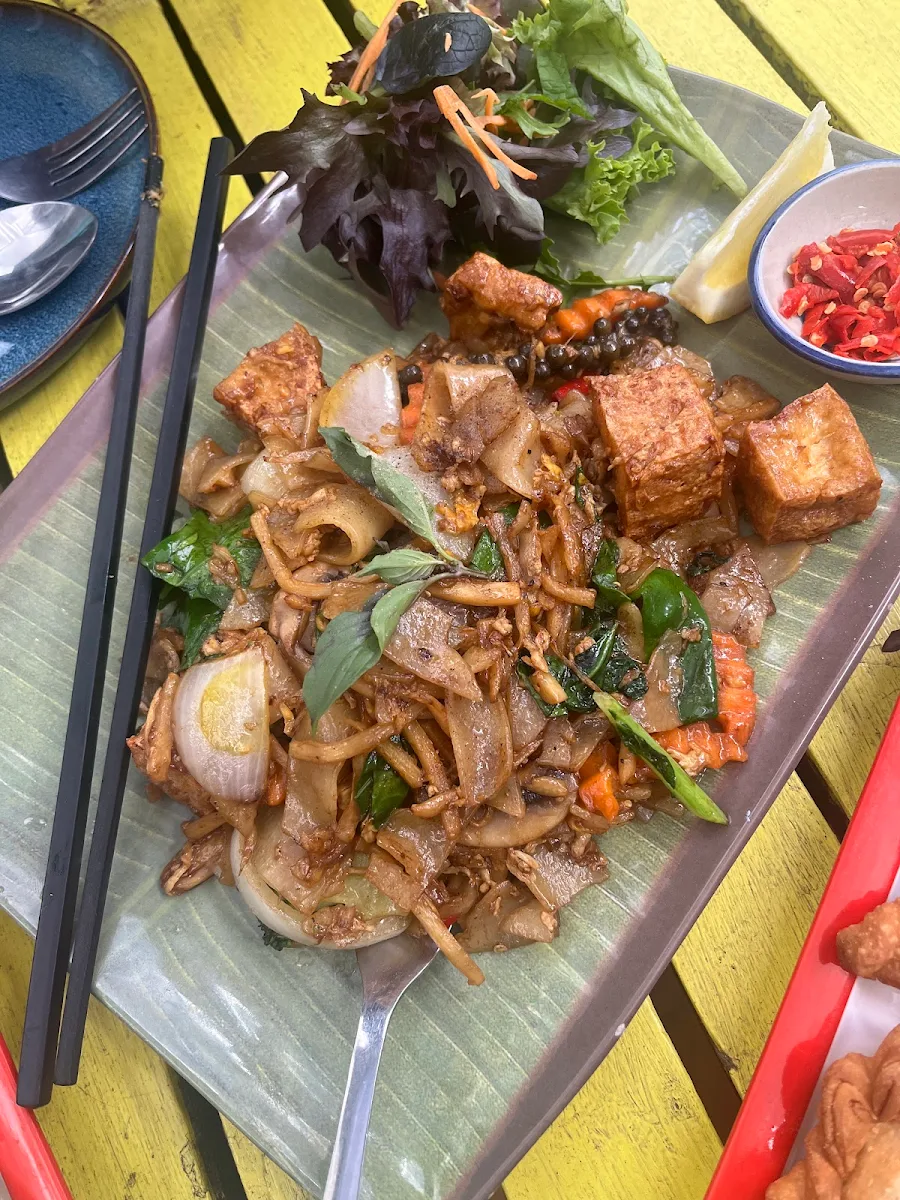 Food & drink, Red Lemon Thai