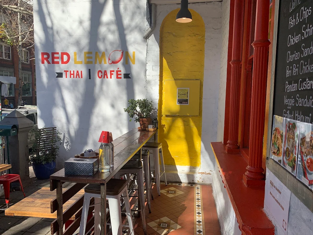 Vibe, Red Lemon Thai