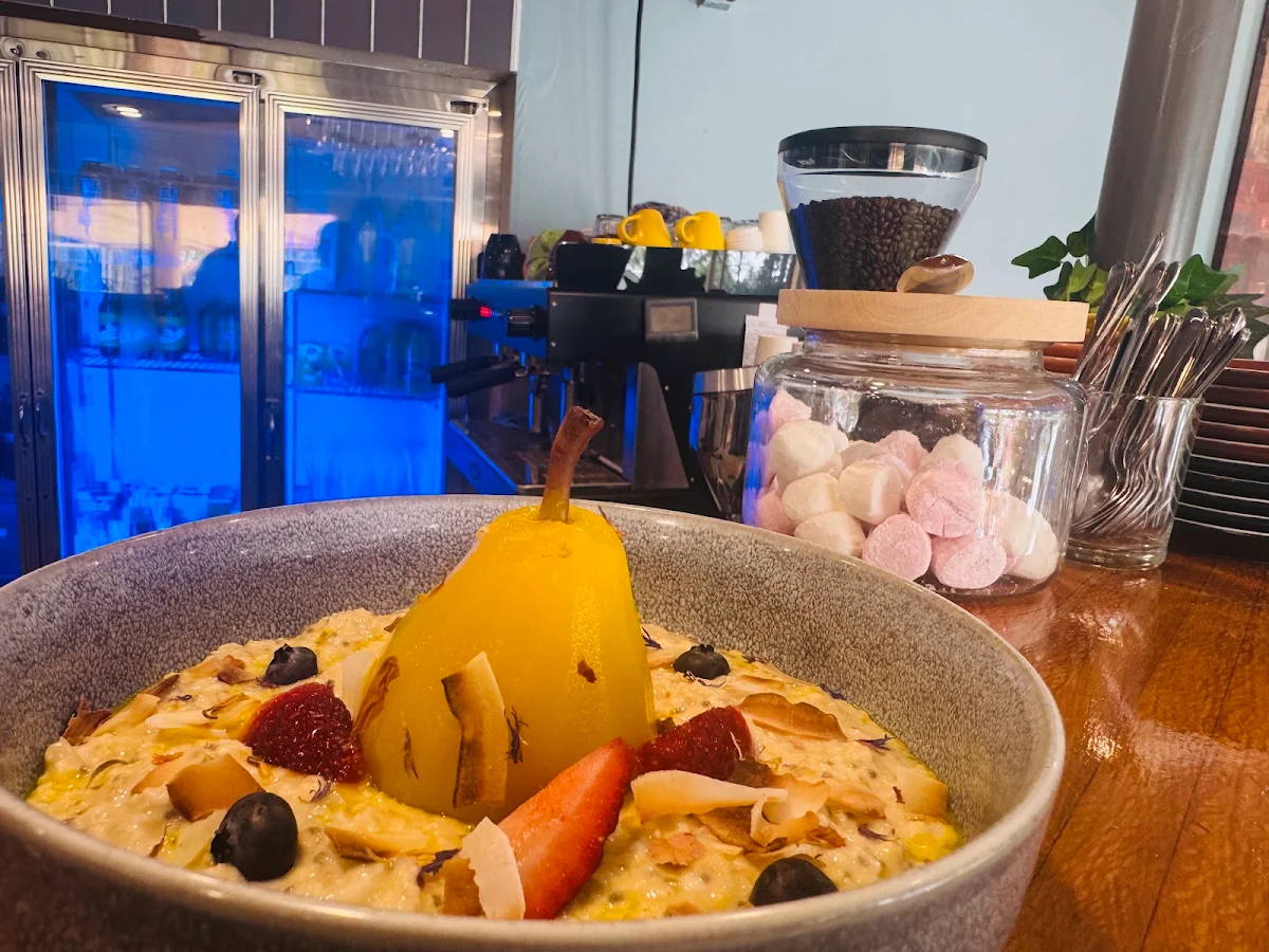 Food & drink, NAVAH (Cafe & Family Restaurant)