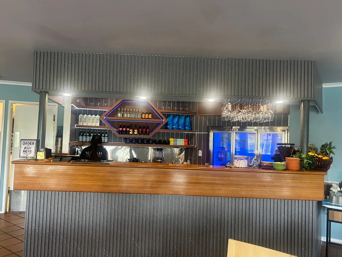 Vibe, NAVAH (Cafe & Family Restaurant)