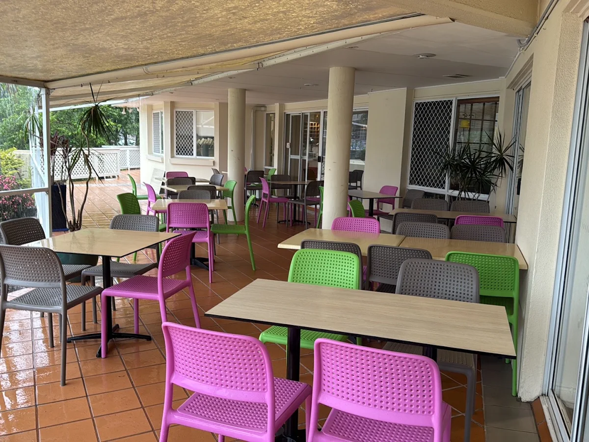 Vibe, NAVAH (Cafe & Family Restaurant)