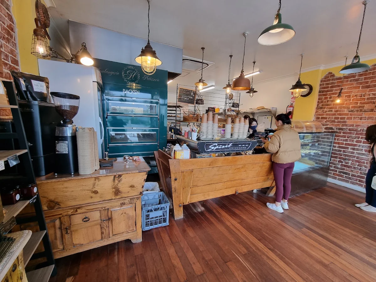 Vibe, Harvest Boulangerie Patisserie