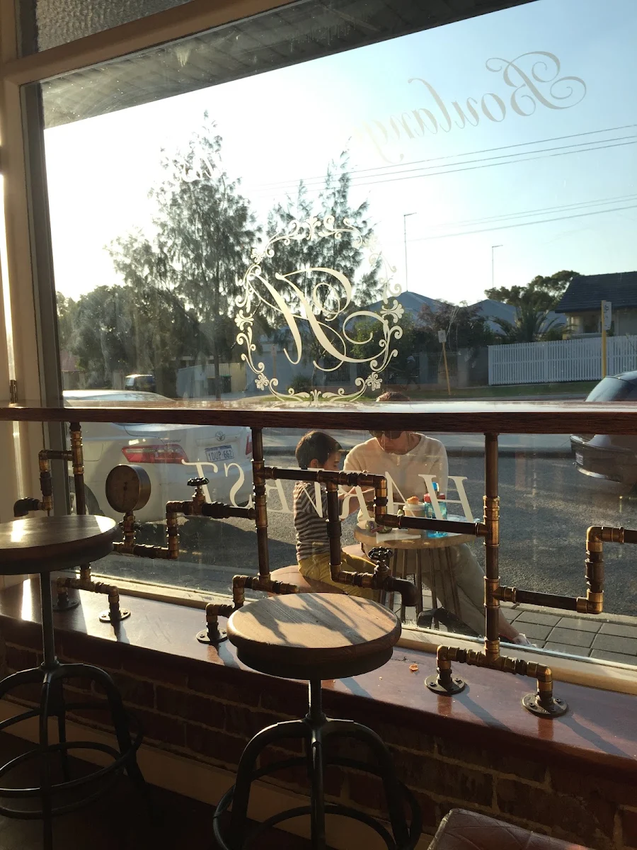 Vibe, Harvest Boulangerie Patisserie