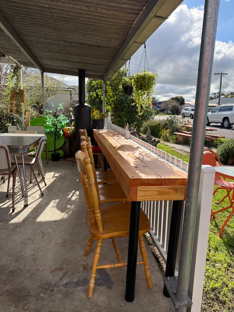 Vibe, O CLARK Aussie & Asian Takeaway