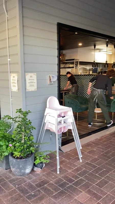 Proper Pizza Cafe and Bar