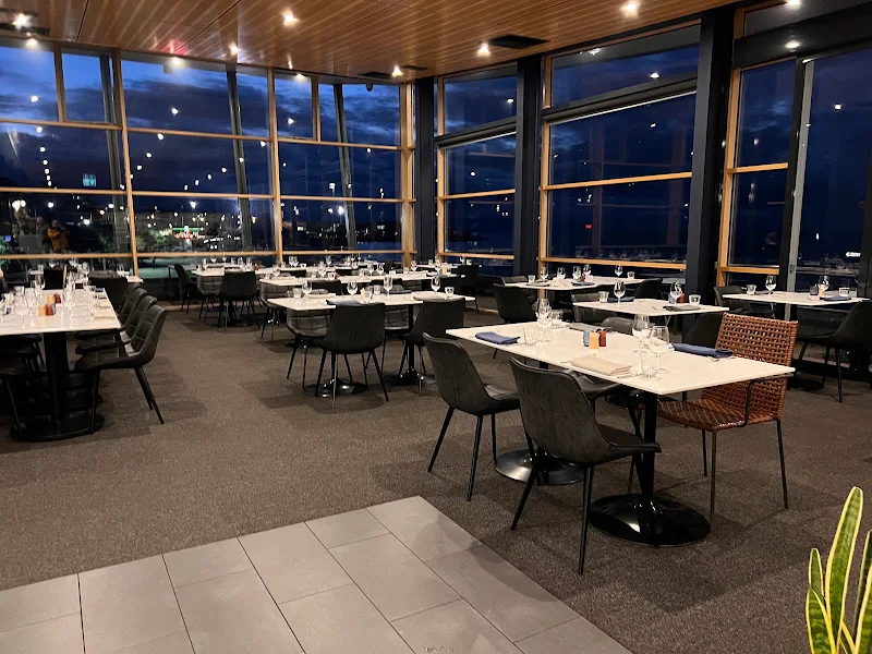 Bayviews Restaurant & Lounge Bar