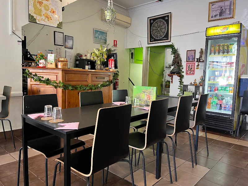Mae Moon Thai Restaurant