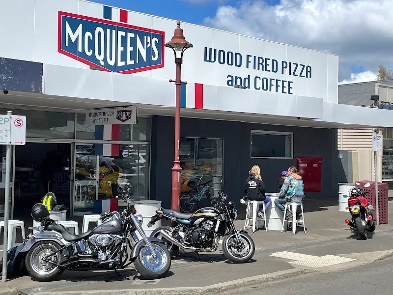 McQueen's Wood Fired Pizza