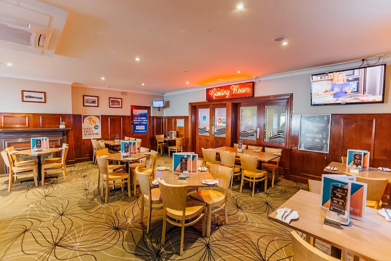 Seacliff Beach Hotel