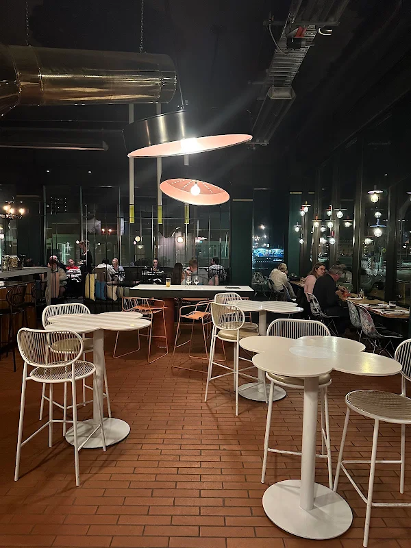Frank Restaurant
