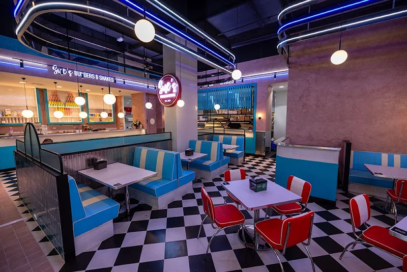Sue's Burgers and Shakes