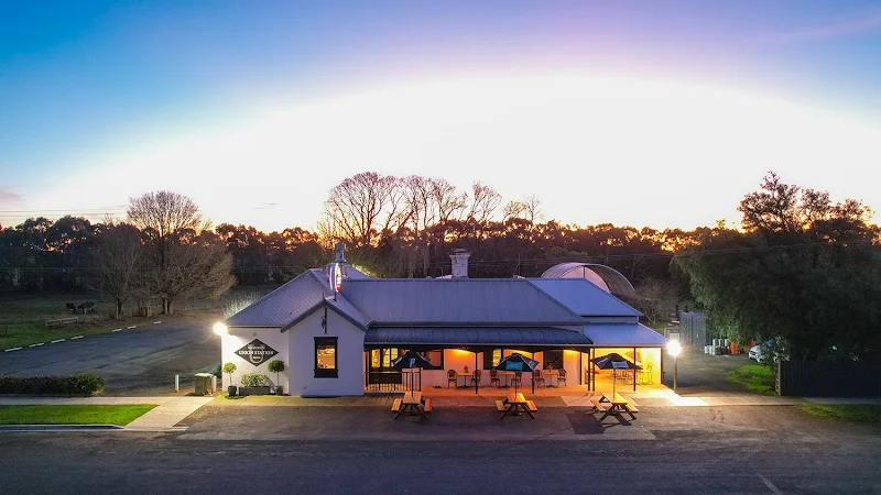 Woolsthorpe Union Station Hotel