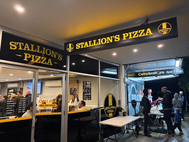 Stallion's Pizza
