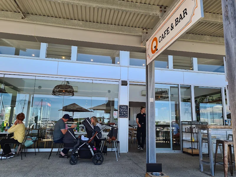 Q Cafe & Bar