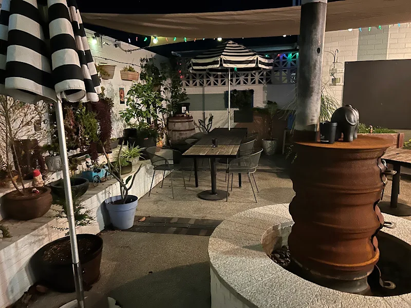 The Duck-Inn Bar & Bistro