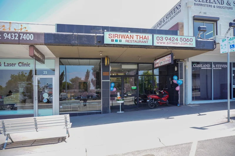 Siriwan Thai Restaurant :: The Simplicity of Thai Food