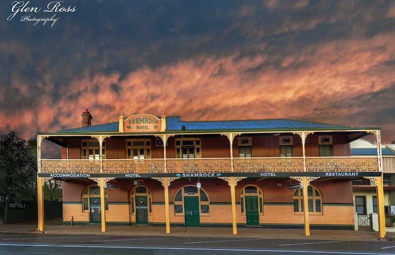 Shamrock Hotel Motel