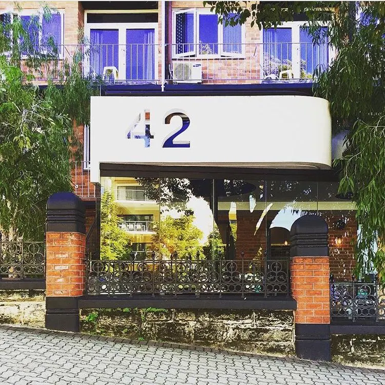 Mount Street Breakfast Bar