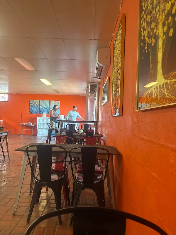 RICHI’S Golden Cafe and Restaurant