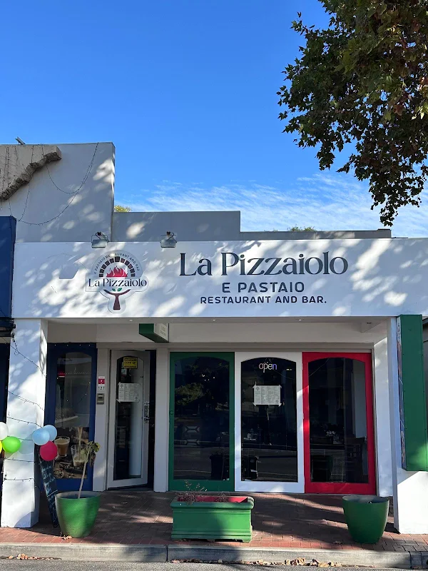 La Pizzaiolo e Pastaio Restaurant