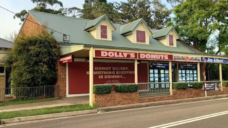 Dolly's Donuts