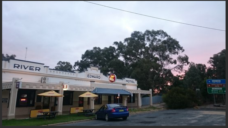 Edward River Hotel (The Buncha)