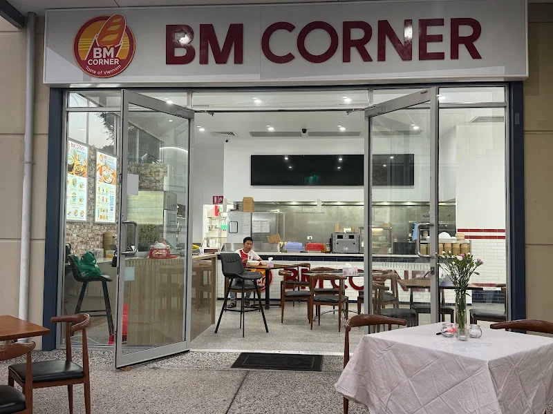 BMCorner Coomera Square