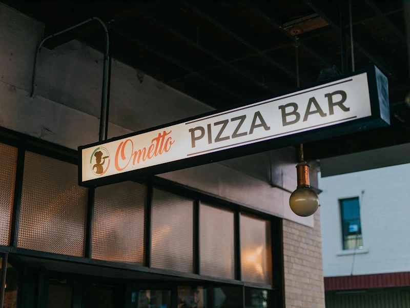Ometto Pizza Bar & Deli