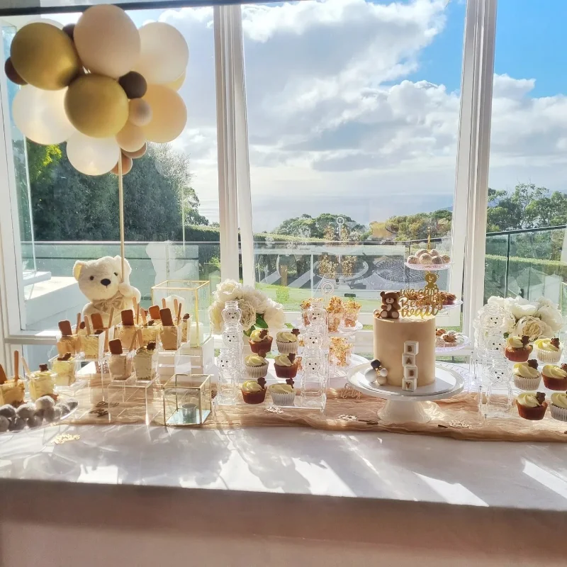 HAUSE OF DESSERTS