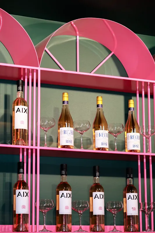 Paradise Bar